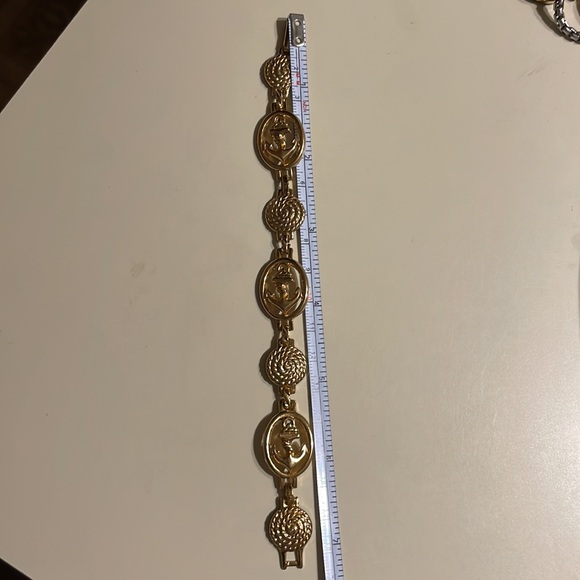 Gold tone Avon Anchor rope bracelet - Picture 5 of 6